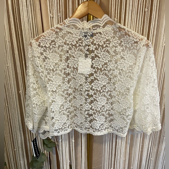 Vintage Dead-stock/NWT Connected Apparel Women's Lace Bolero shrug - 2X - Picture 3 of 5